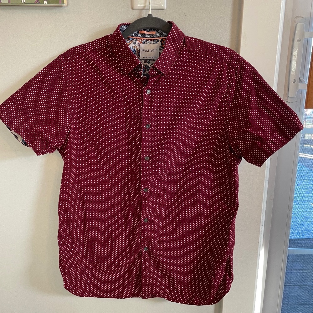 Denim & flower maroon polka dot button down